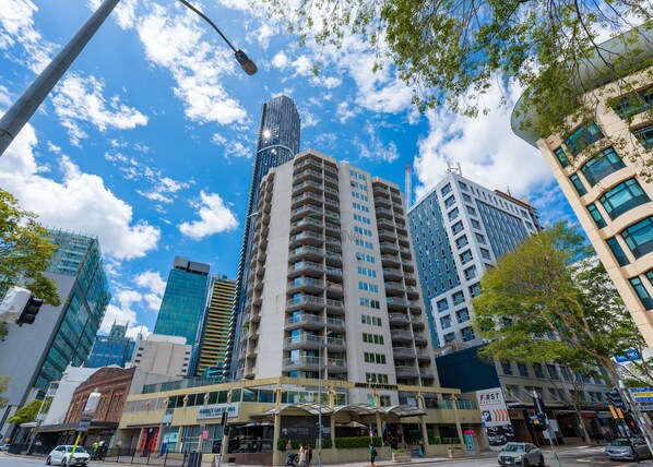 Front of property - Abbey on Roma Hotel & Apartments (Brisbane)