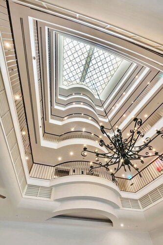 Cosmo Apartment Hotel