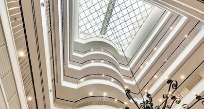 Cosmo Apartment Hotel