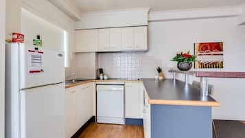 Fridge, microwave, coffee/tea maker, electric kettle