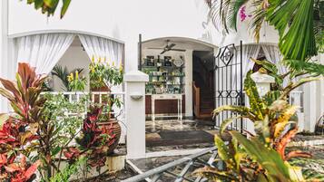 Salas de tratamientos para parejas, bañera de hidromasaje