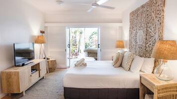 Brigadier King Studio | Minibar, in-room safe, individually furnished, iron/ironing board