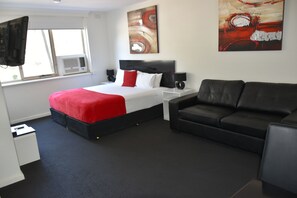 Studio Apartment (KB)
