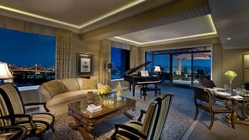 In-room safe, desk, soundproofing, iron/ironing board