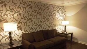 Suite (Master) | Living area - Santa Rosa Suites (Monterrey)