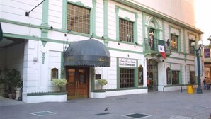 Exterior - Santa Rosa Suites (Monterrey)