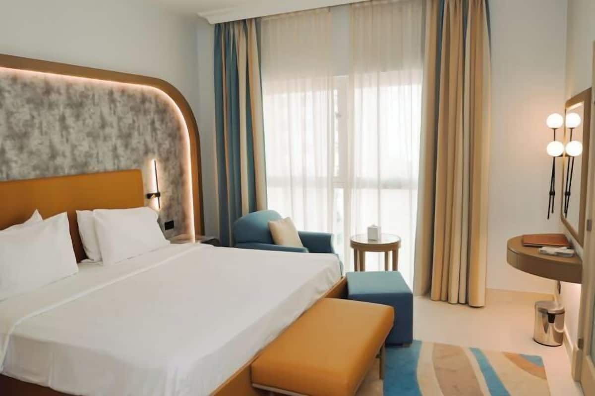 1 bedroom, minibar, in-room safe, desk
