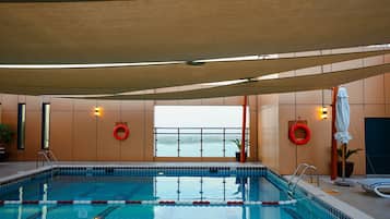 15 outdoor pools
