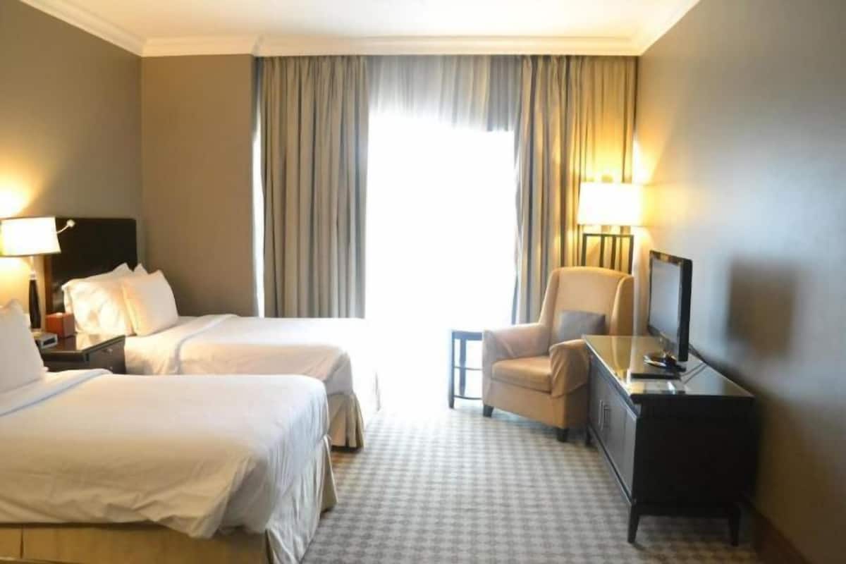 1 bedroom, minibar, in-room safe, desk