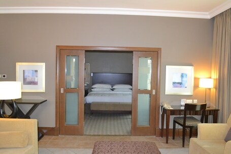 Sheraton Khalidiya Hotel - Image 72