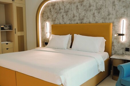 Sheraton Khalidiya Hotel - Image 62