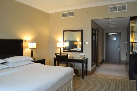 Sheraton Khalidiya Hotel - Image 74