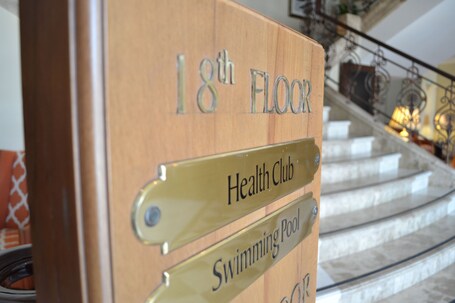 Sheraton Khalidiya Hotel - Image 11