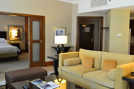 Sheraton Khalidiya Hotel - Image 55