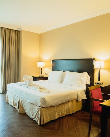 Sheraton Khalidiya Hotel - Image 69