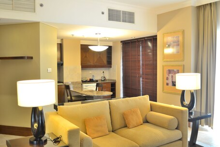 Sheraton Khalidiya Hotel - Image 43
