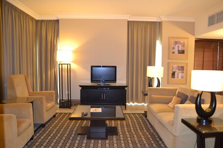 Sheraton Khalidiya Hotel - Image 42