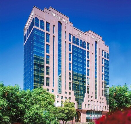 Sheraton Khalidiya Hotel - Image 2