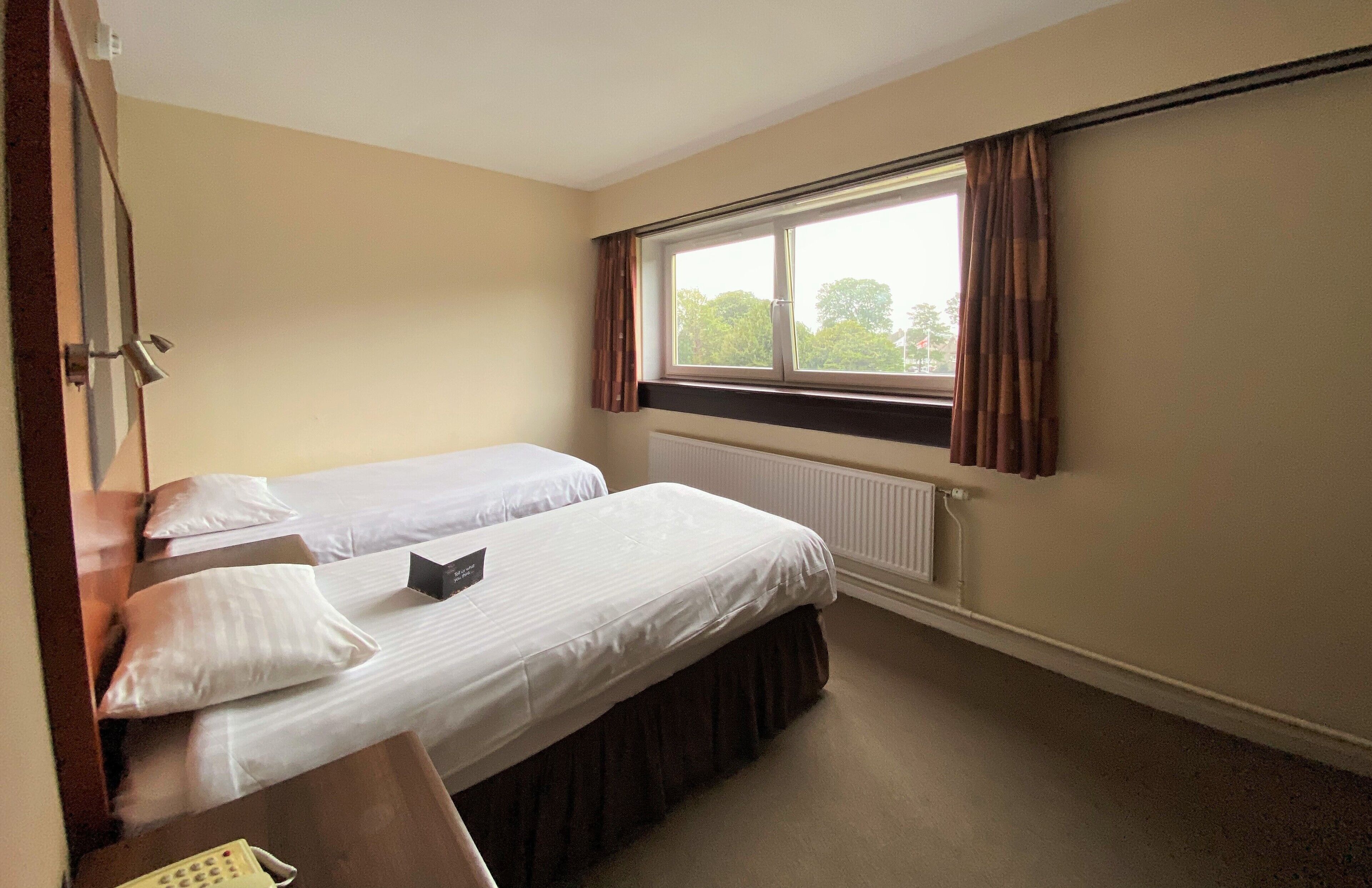 standard twin room | 1 bedroom, desk, iron/ironing board, free wifi