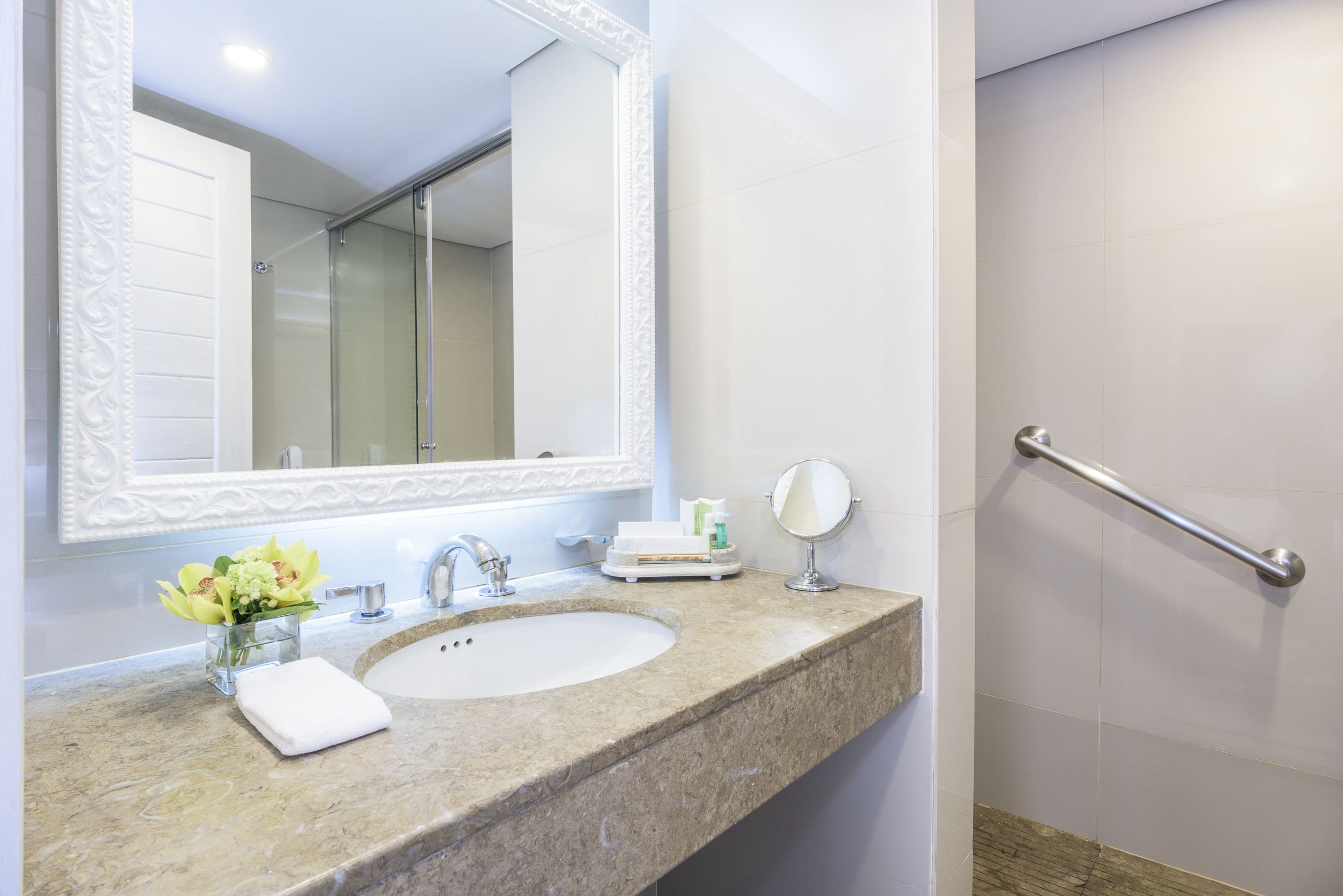 shower, free toiletries, hair dryer, towels