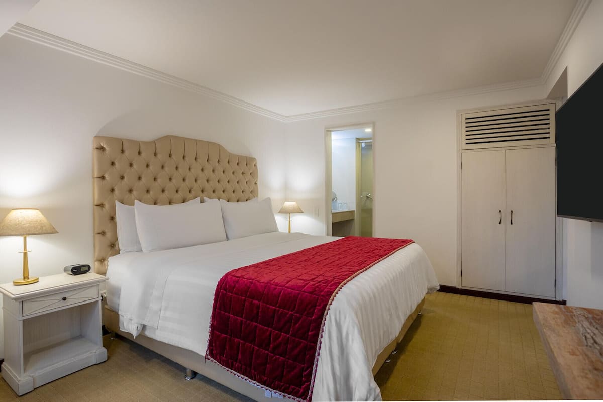 Premium bedding, minibar, in-room safe, desk