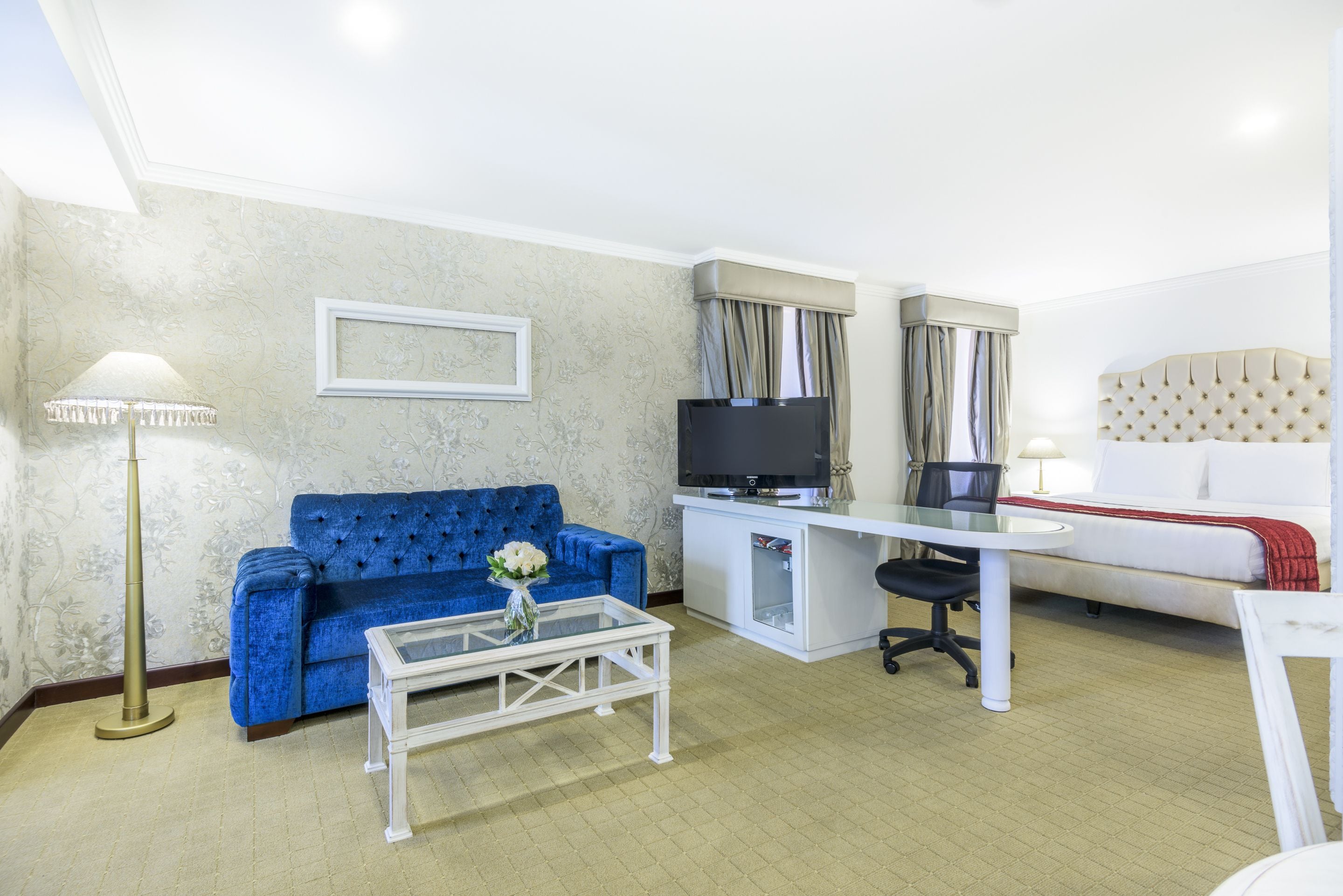 premium bedding, minibar, in-room safe, desk