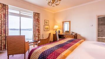 Deluxe Sea View Double Room | Hypo-allergenic bedding, in-room safe, individually decorated