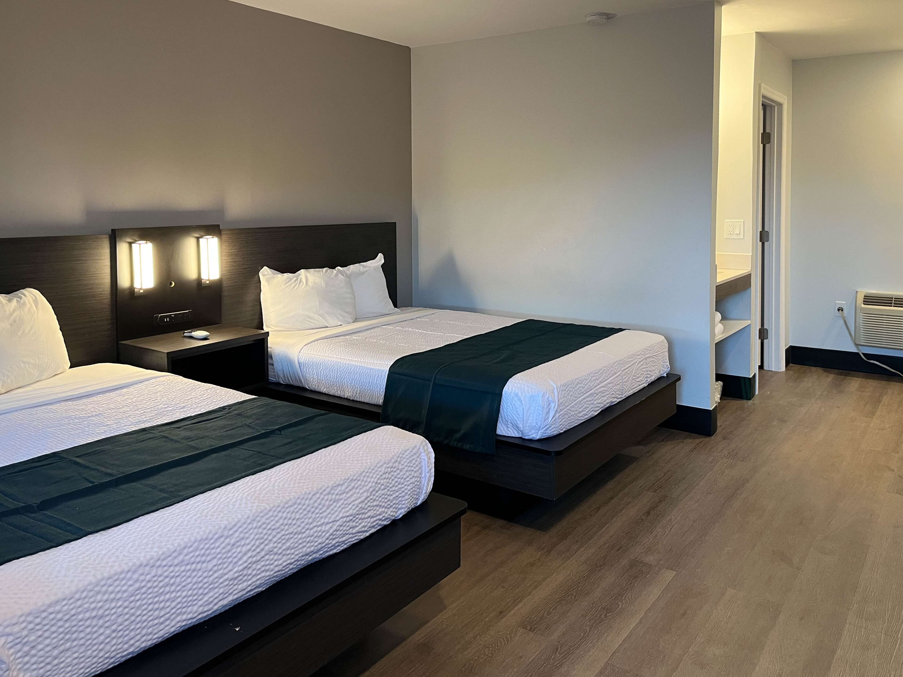 Sábanas de algodón egipcio, ropa de cama de alta calidad y wifi gratis 