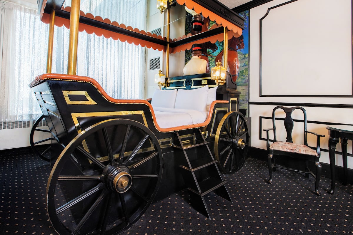 Victorian Coach Theme Room | In-room safe, blackout drapes, iron/ironing board, cribs (free)
