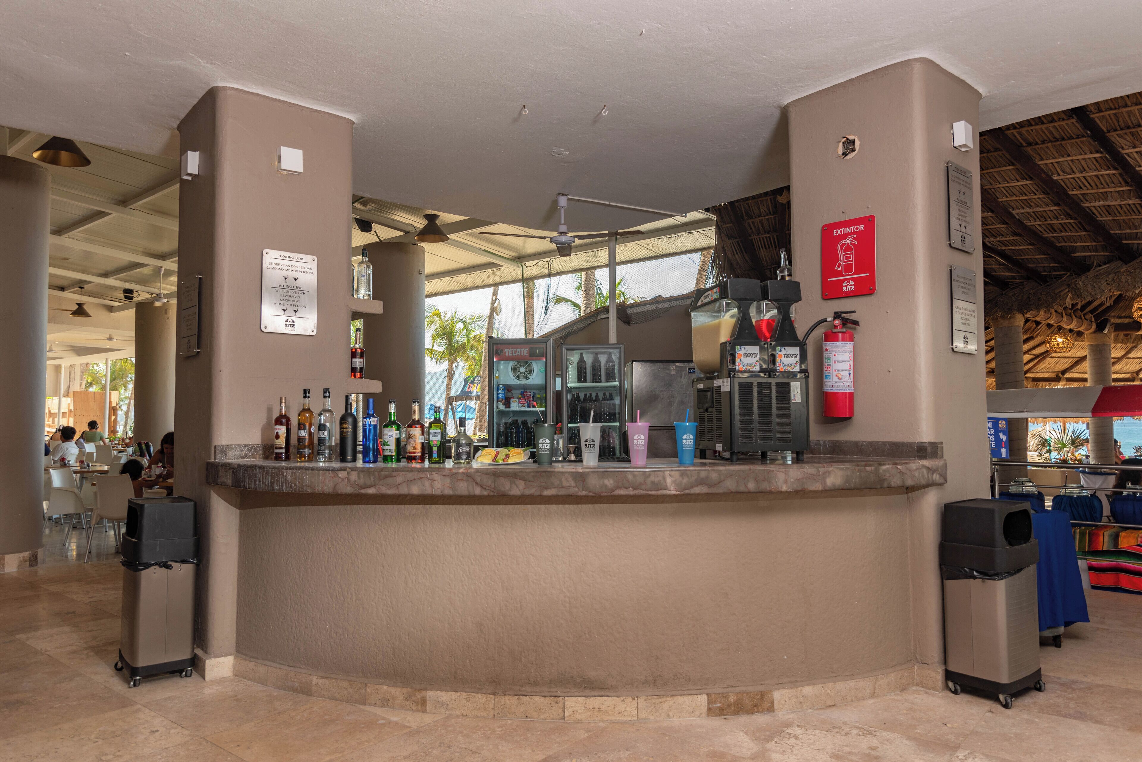 Bar (en la propiedad)