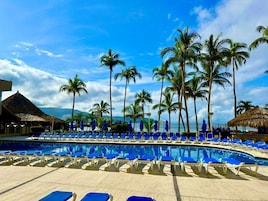 2 outdoor pools, pool umbrellas, sun loungers