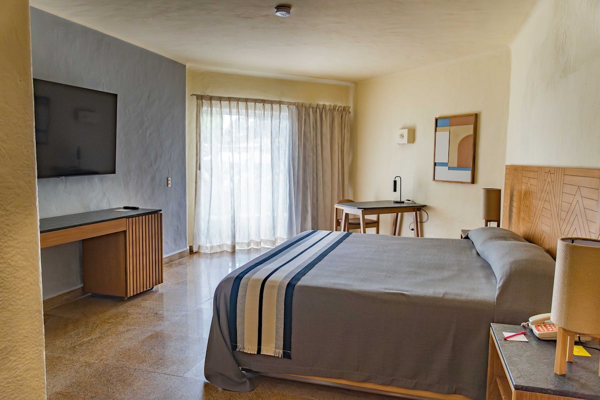 1 Schlafzimmer, Zimmersafe, laptopgeeigneter Arbeitsplatz