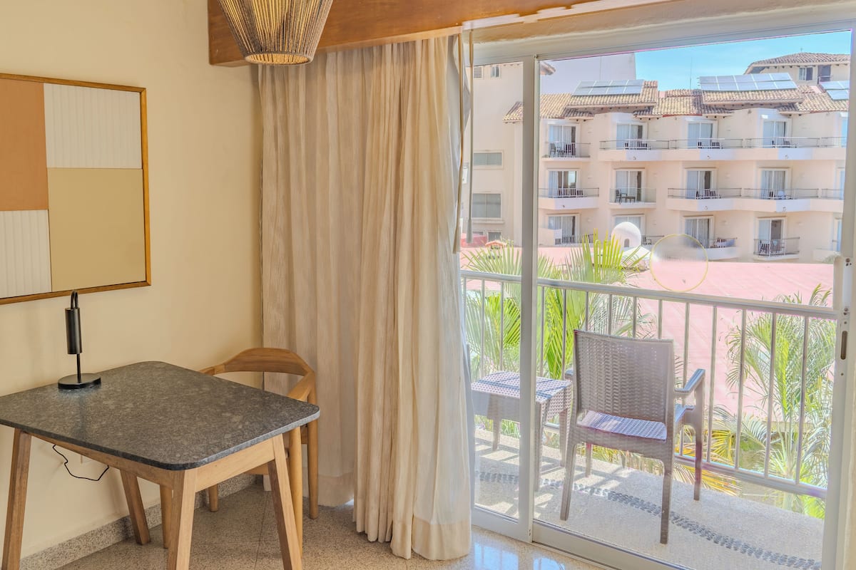 In-room safe, laptop workspace, blackout drapes, free WiFi