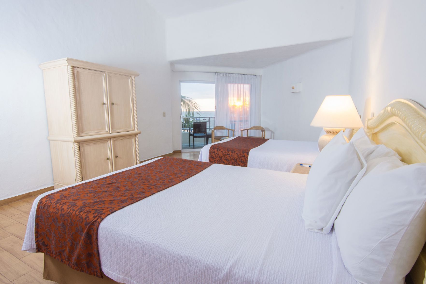 In-room safe, laptop workspace, blackout curtains, free WiFi