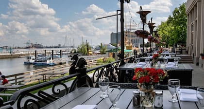 Hilton Philadelphia at Penn's Landing