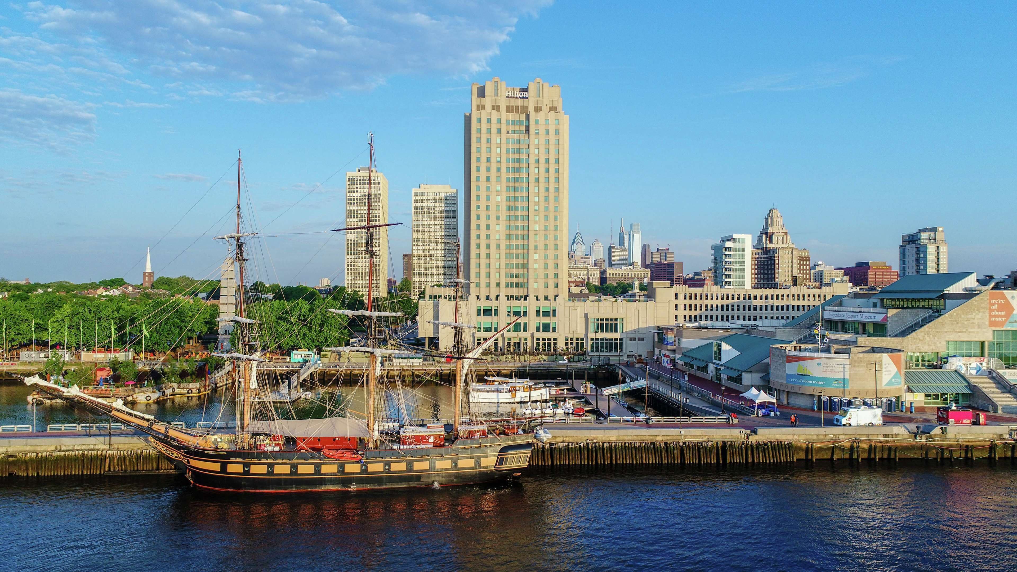 Photo - Hilton Philadelphia at Penn's Landing