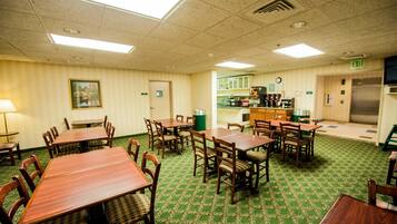 Free daily continental breakfast