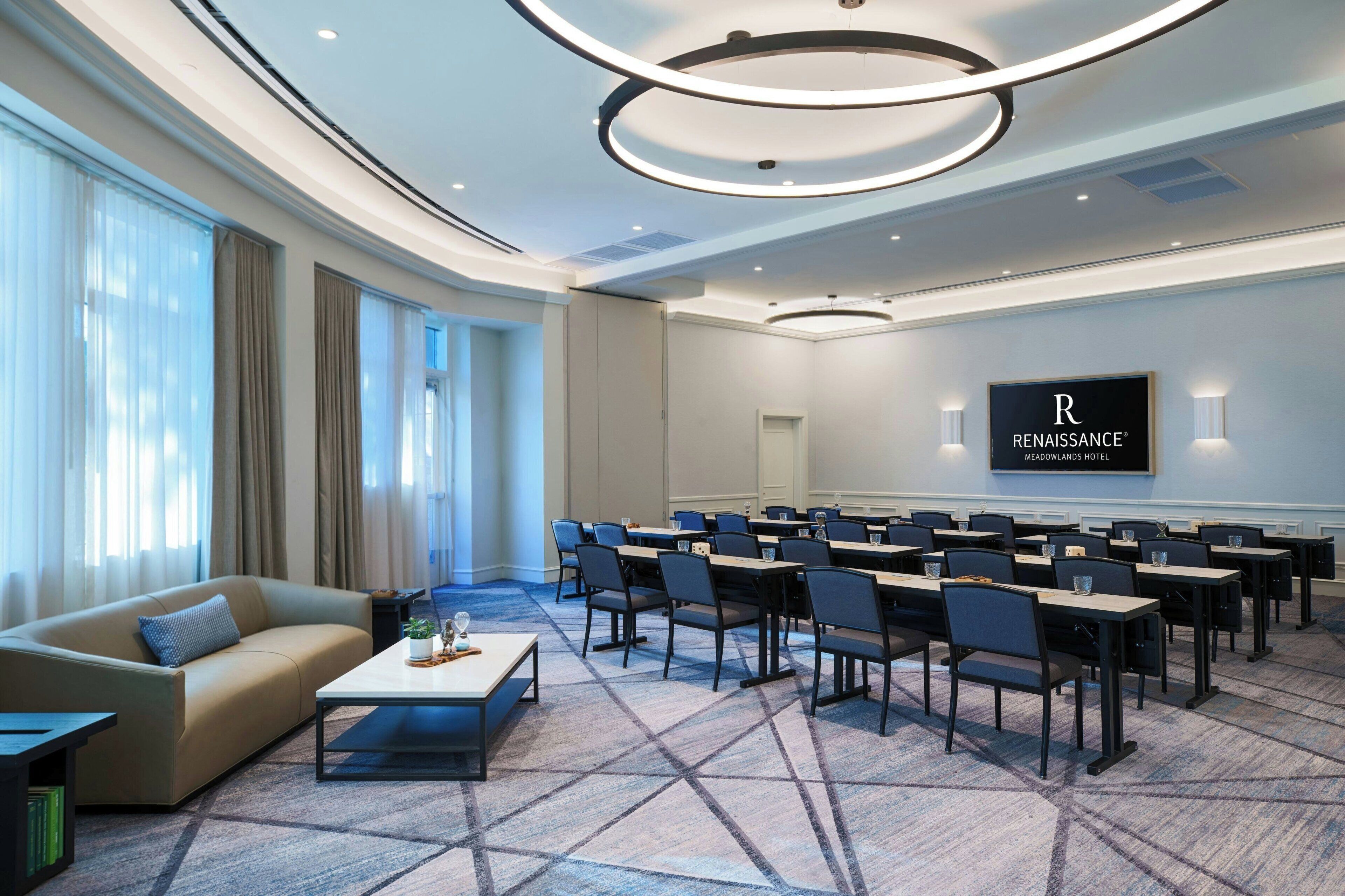Photo - Renaissance Meadowlands Hotel