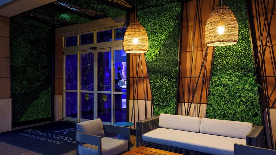 Renaissance Meadowlands Hotel