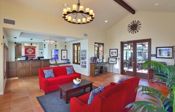 Lamplighter Inn & Suites at SDSU