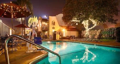 Lamplighter Inn & Suites at SDSU
