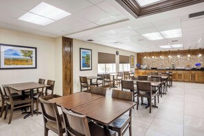 Café da manhã grátis