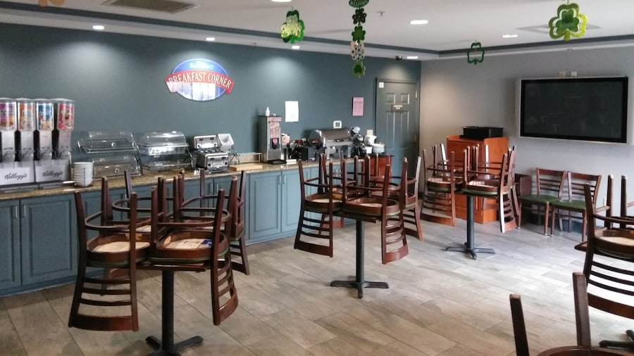 Baymont by Wyndham Clinton