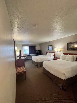 Room, 2 Queen Beds | Desk, blackout curtains, iron/ironing board, free WiFi - Serena Inn & Suites - Sundance (Sundance)