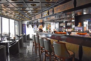 Bar (en la propiedad)