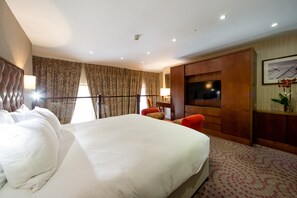 Suite, 1 King Bed (Duplex, Living Room)