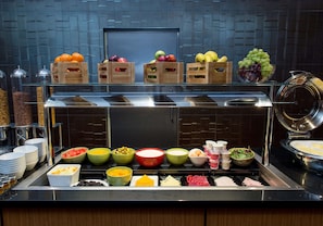 Buffet déjeuner (18.50 GBP par personne)