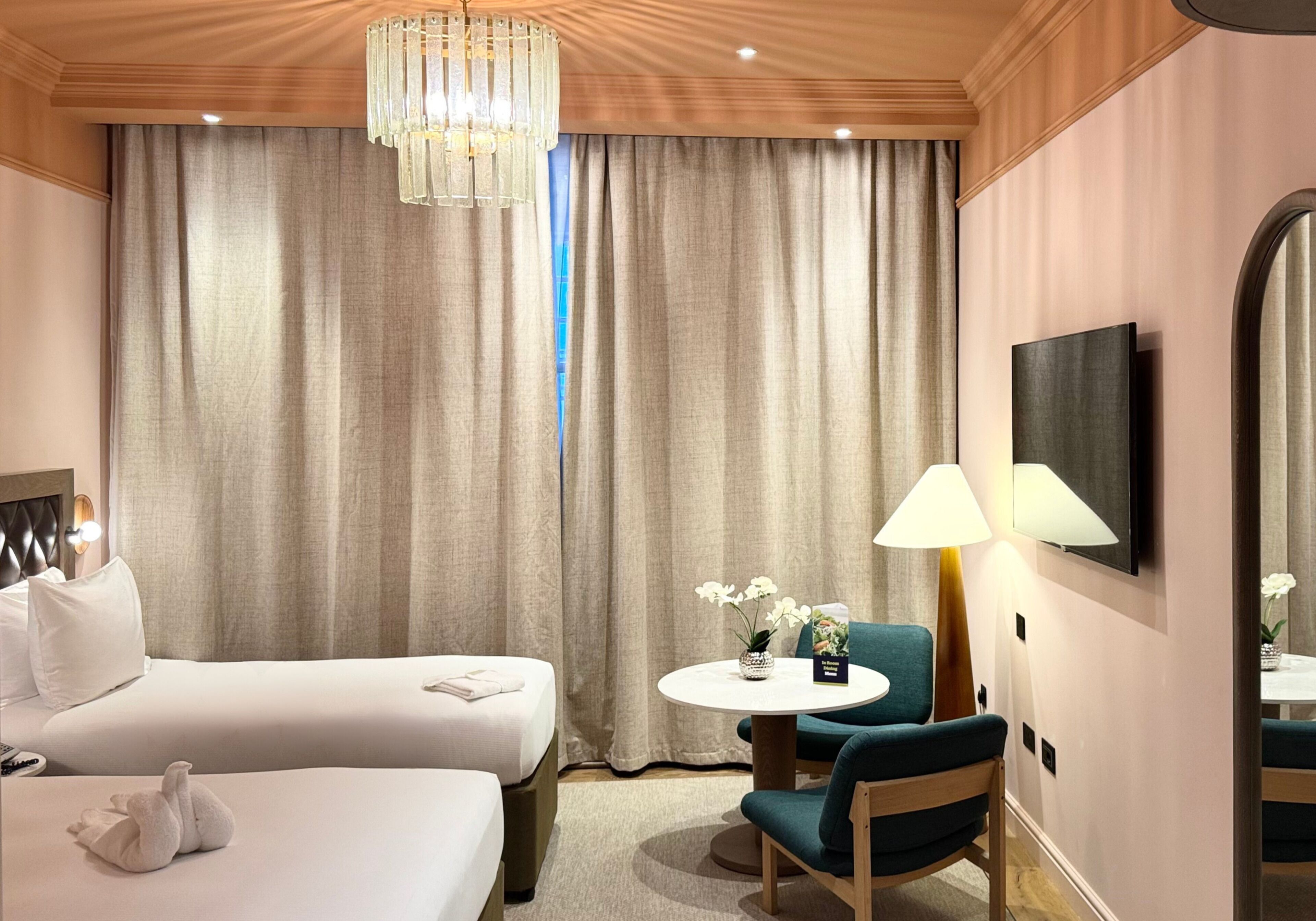 家庭客房, 1 張標準雙人床 | 埃及棉床單、高級寢具、房內夾萬、遮光窗簾/窗簾