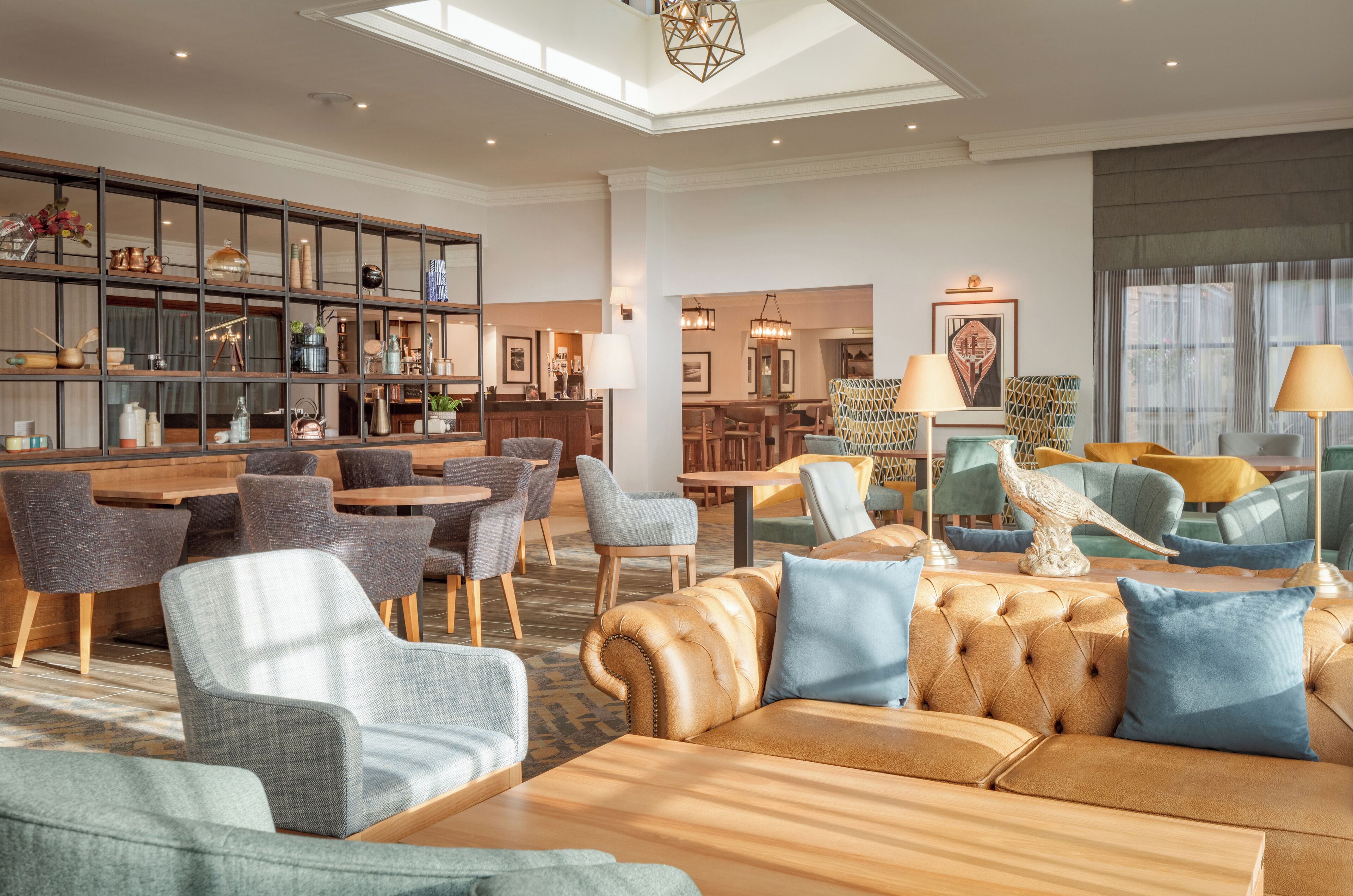 2 barer/lounger og sportsbar