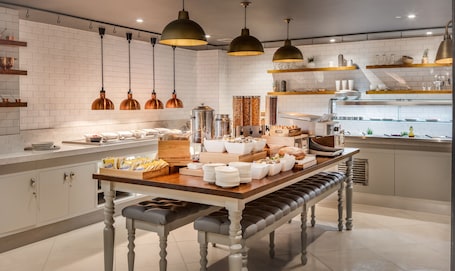 Daily buffet breakfast (GBP 15 per person)
